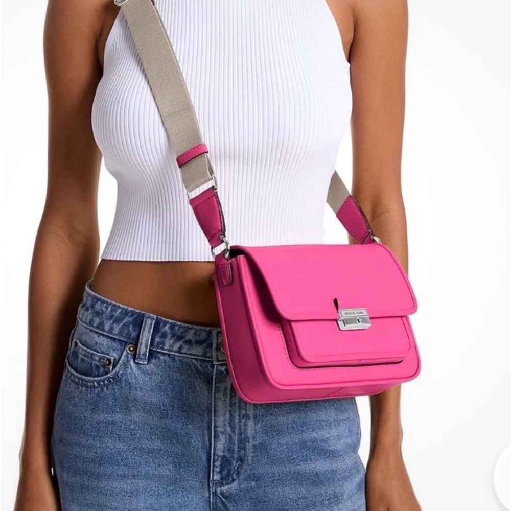Michael Kors Bradshaw dragonfruit medium Leather Crossbody with Beige Strap